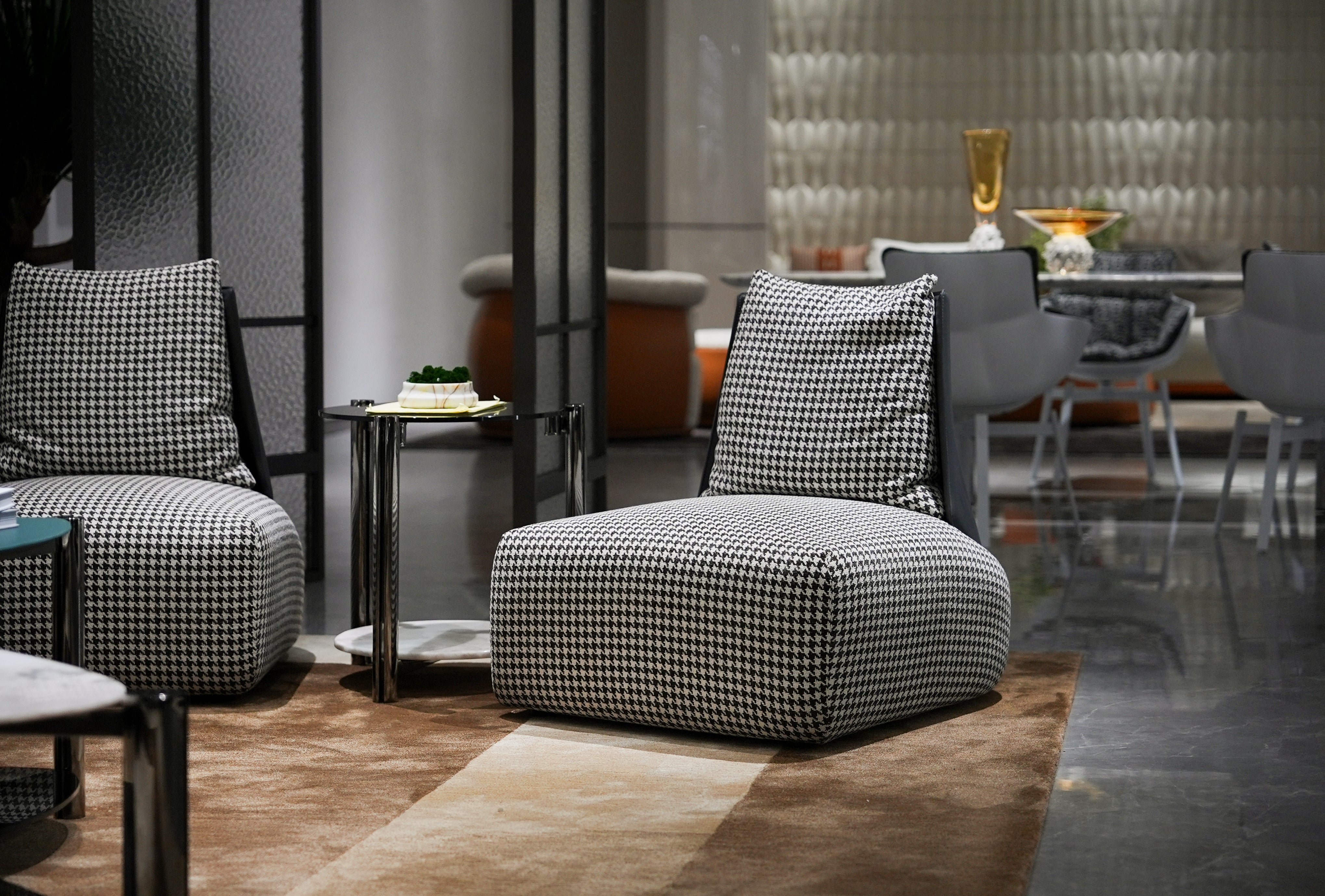 1. Leisure chair
