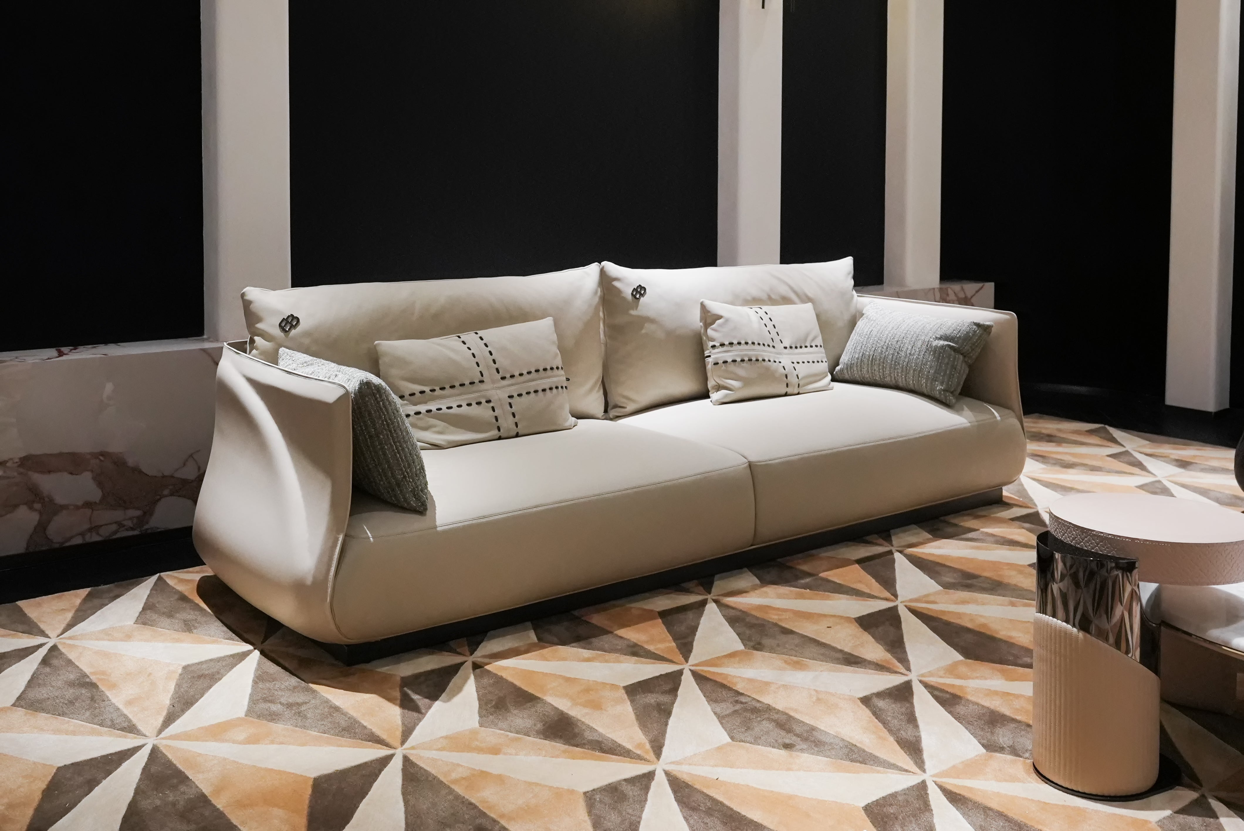 9. Sofa