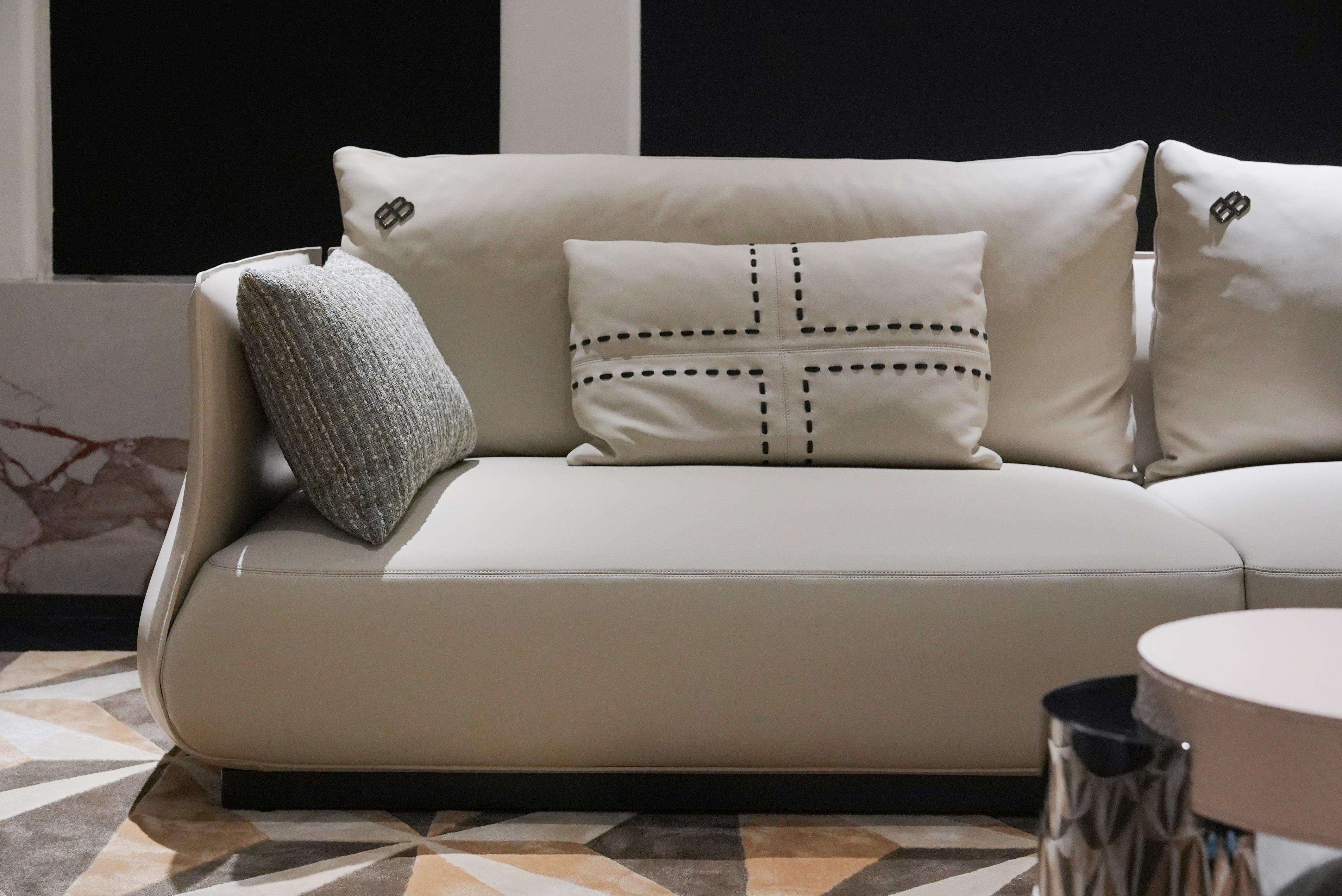 9. Sofa