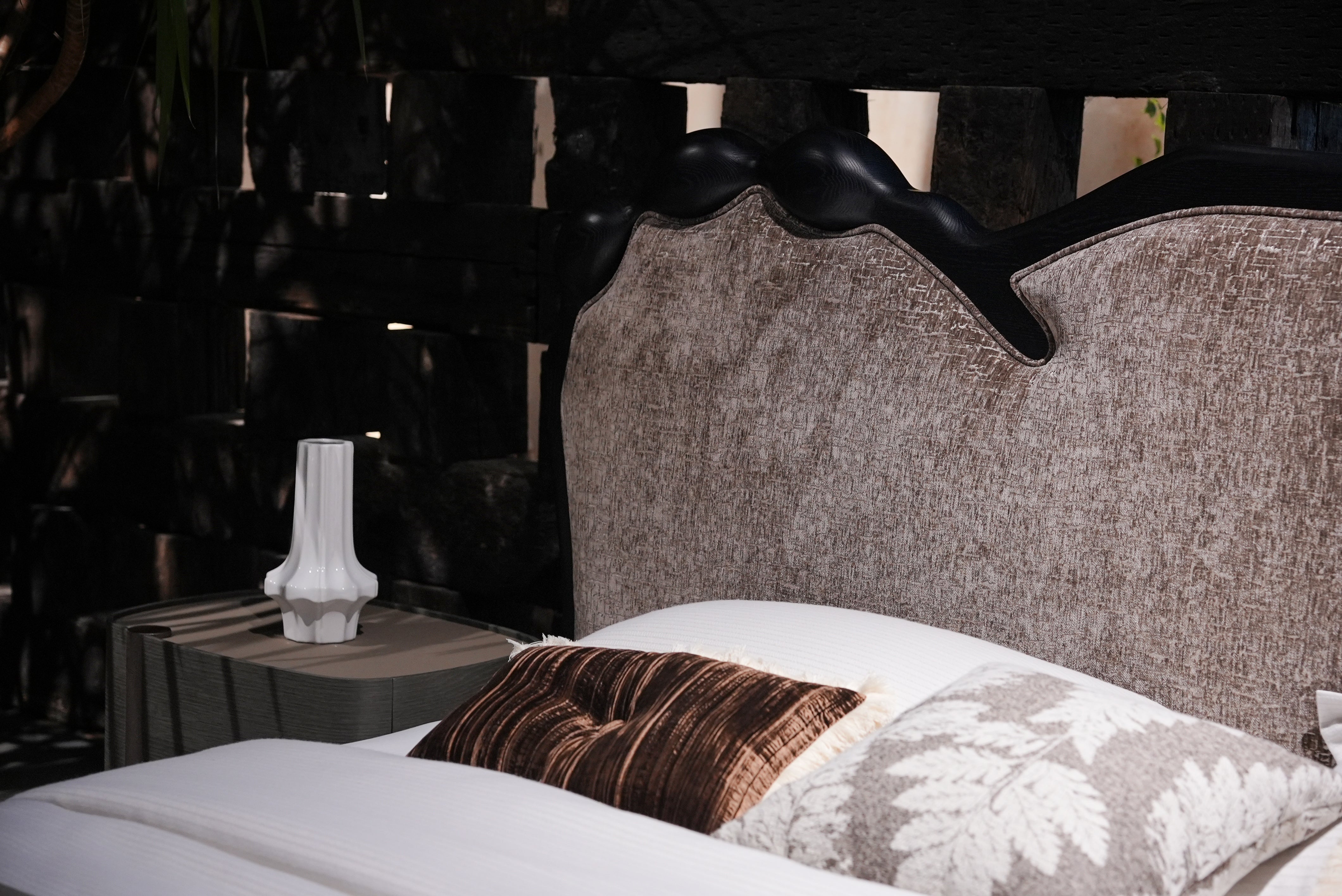 35. Bed