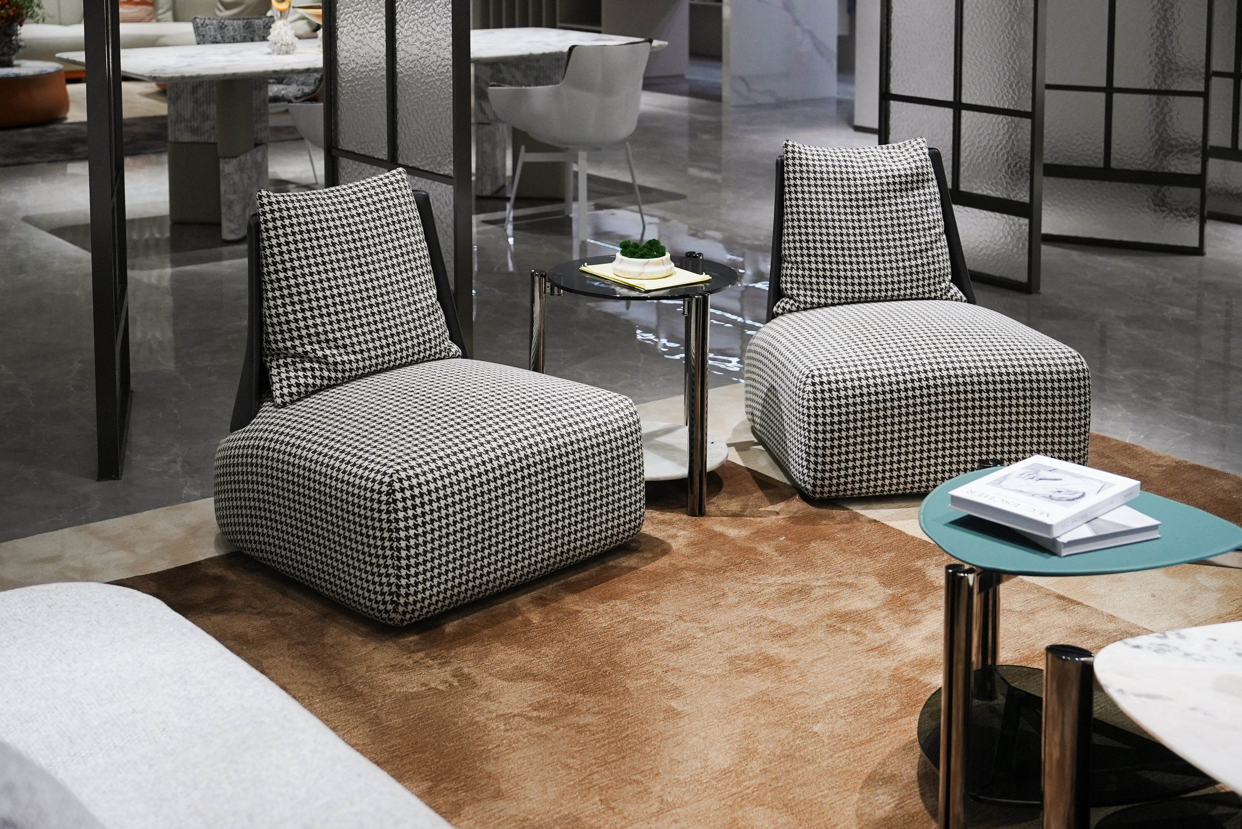 1. Leisure chair