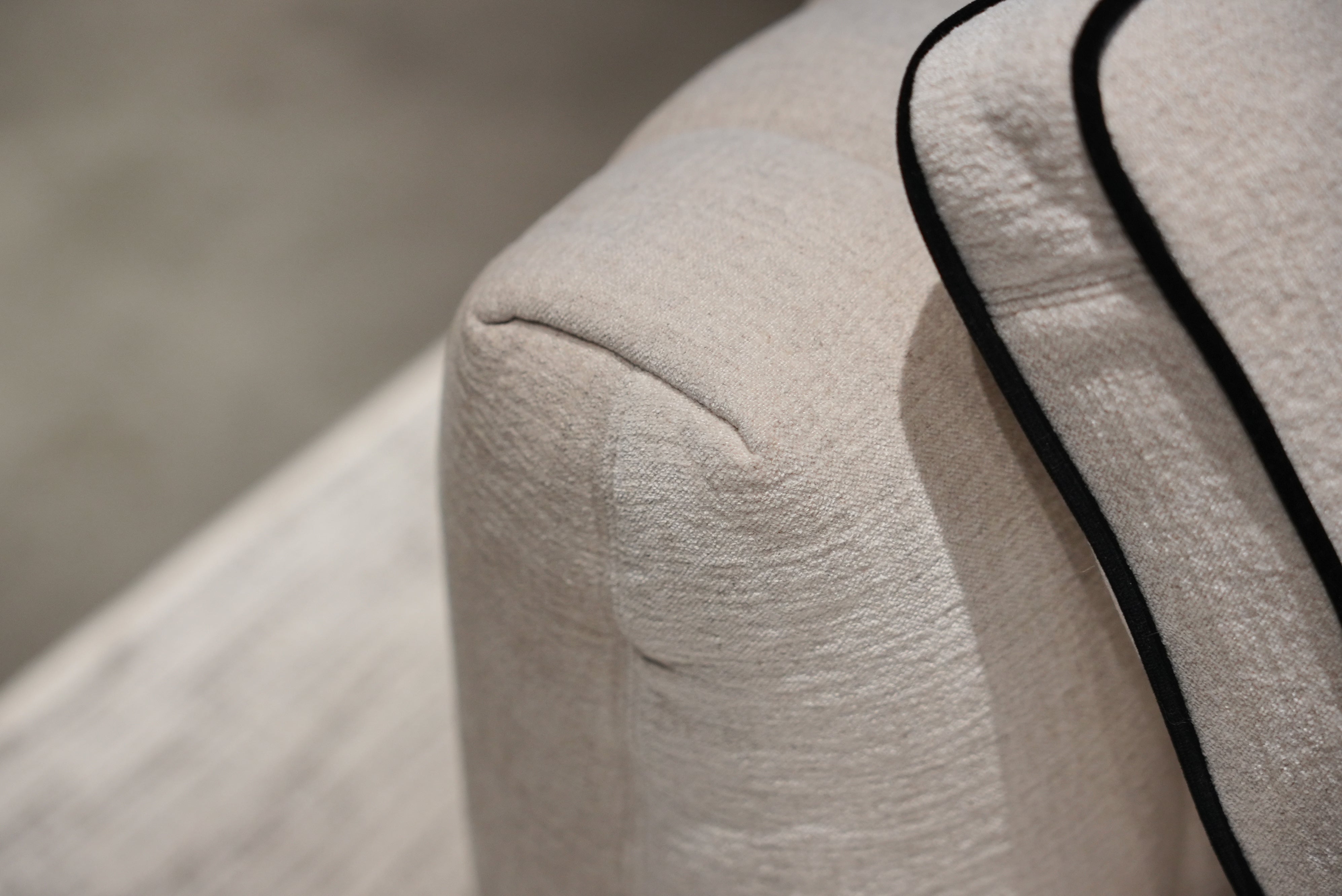 38. sofa