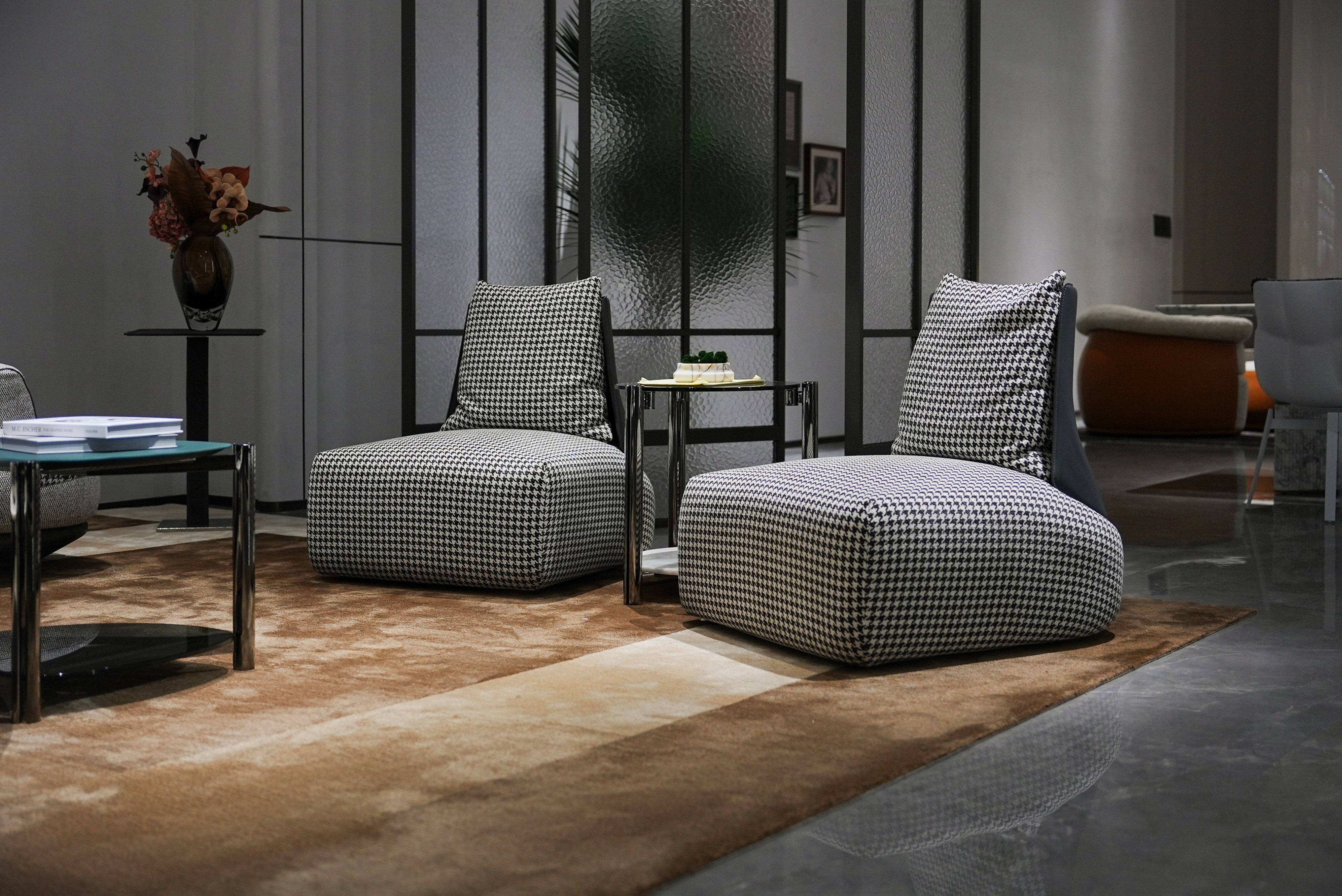 1. Leisure chair